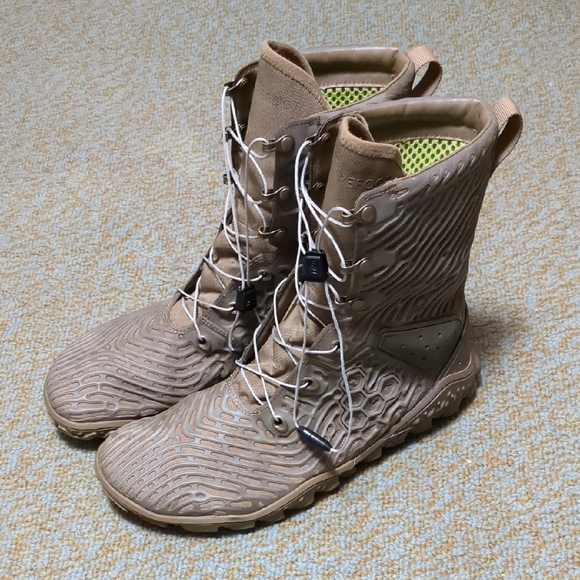 Vivobarefoot Jungle ESC Boots - Picture 1 of 8